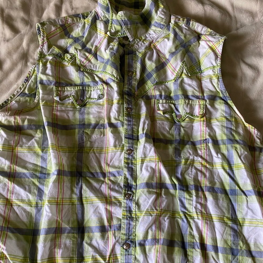 Classic Western Sleeveless Button Down